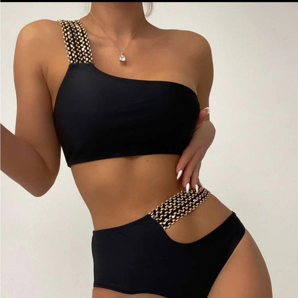 Women’s two piece
